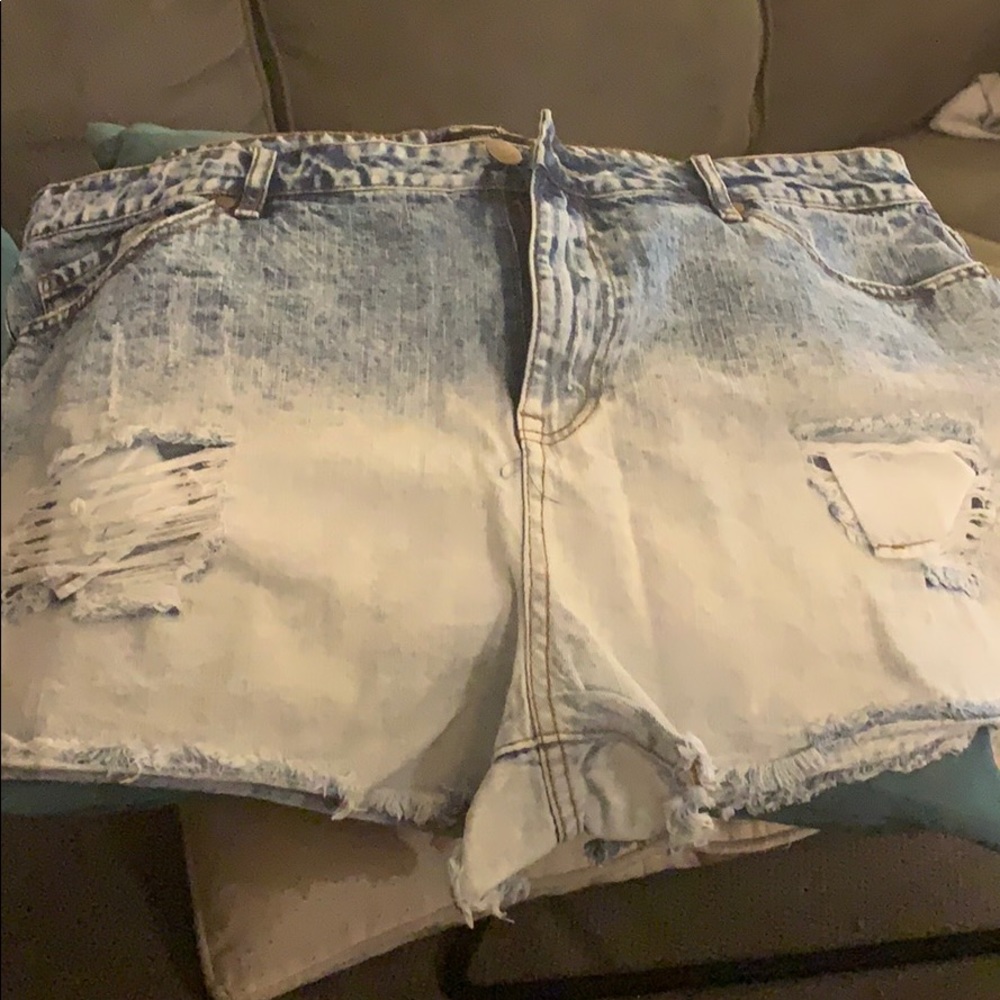Forever 21 Size 18 Denim Shorts